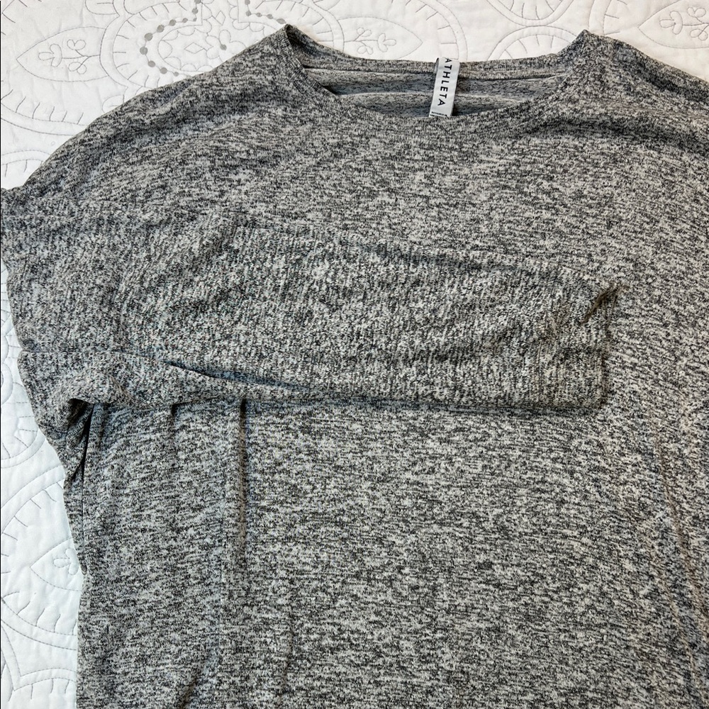 Athleta Heather Gray Long Sleeve Crewneck Sweater - Women’s Large Top